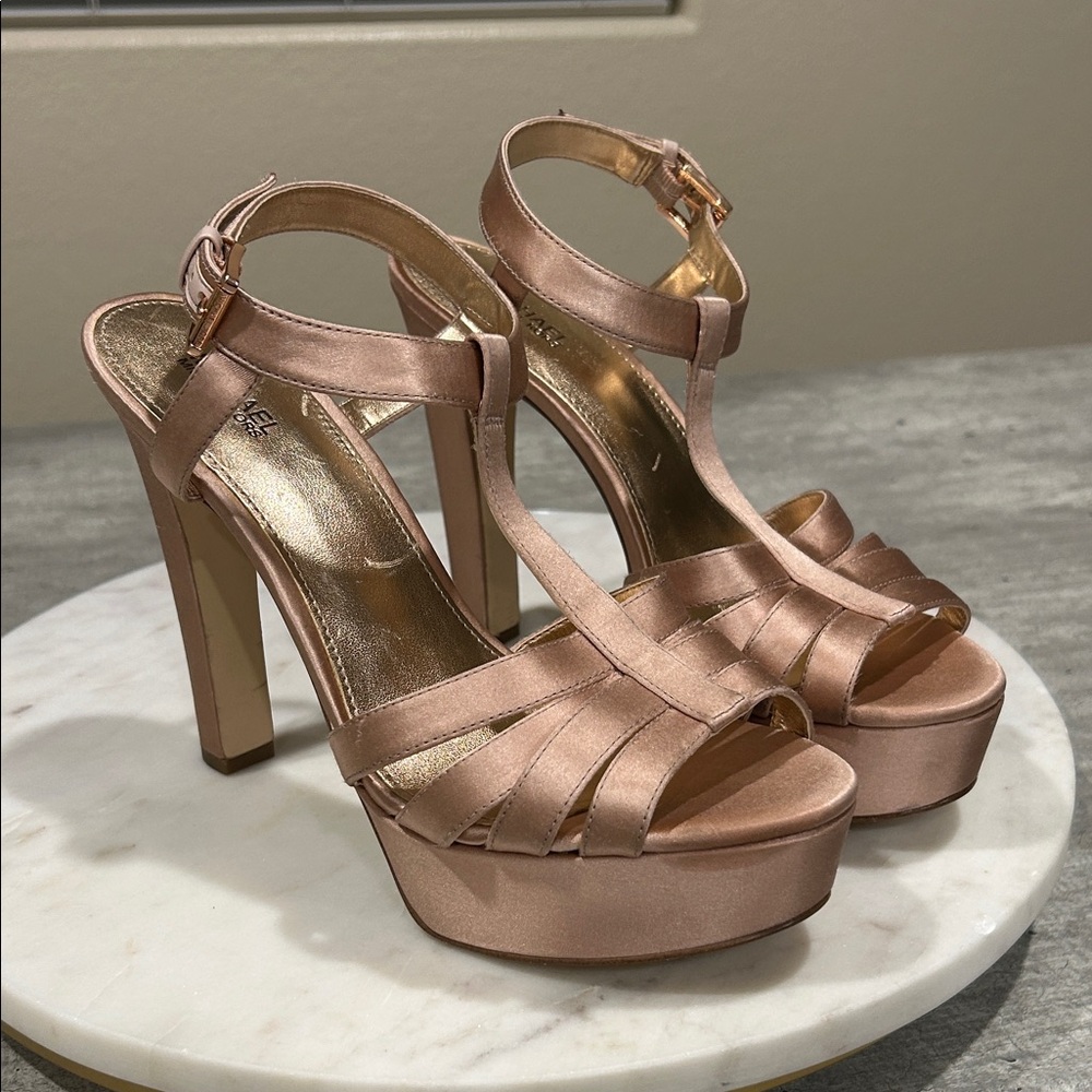 Michael Kors The Catalina Platform dress sandals size 8